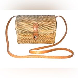 Tan Wicker Crossbody Purse / Shoulder Bag